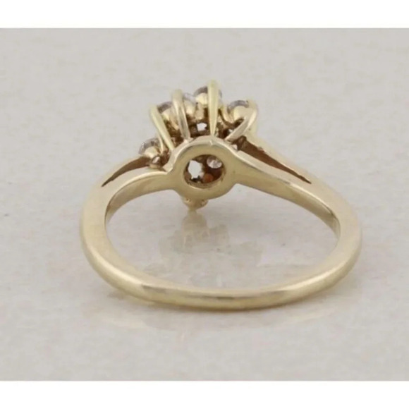 14k Yellow Gold Diamond Cluster Flower Ring Size 6 1/2 - Picture 8 of 8